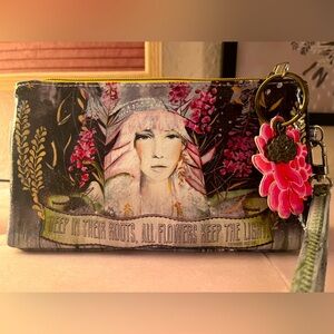 Papaya “Snowy Spruce Roots” clutch